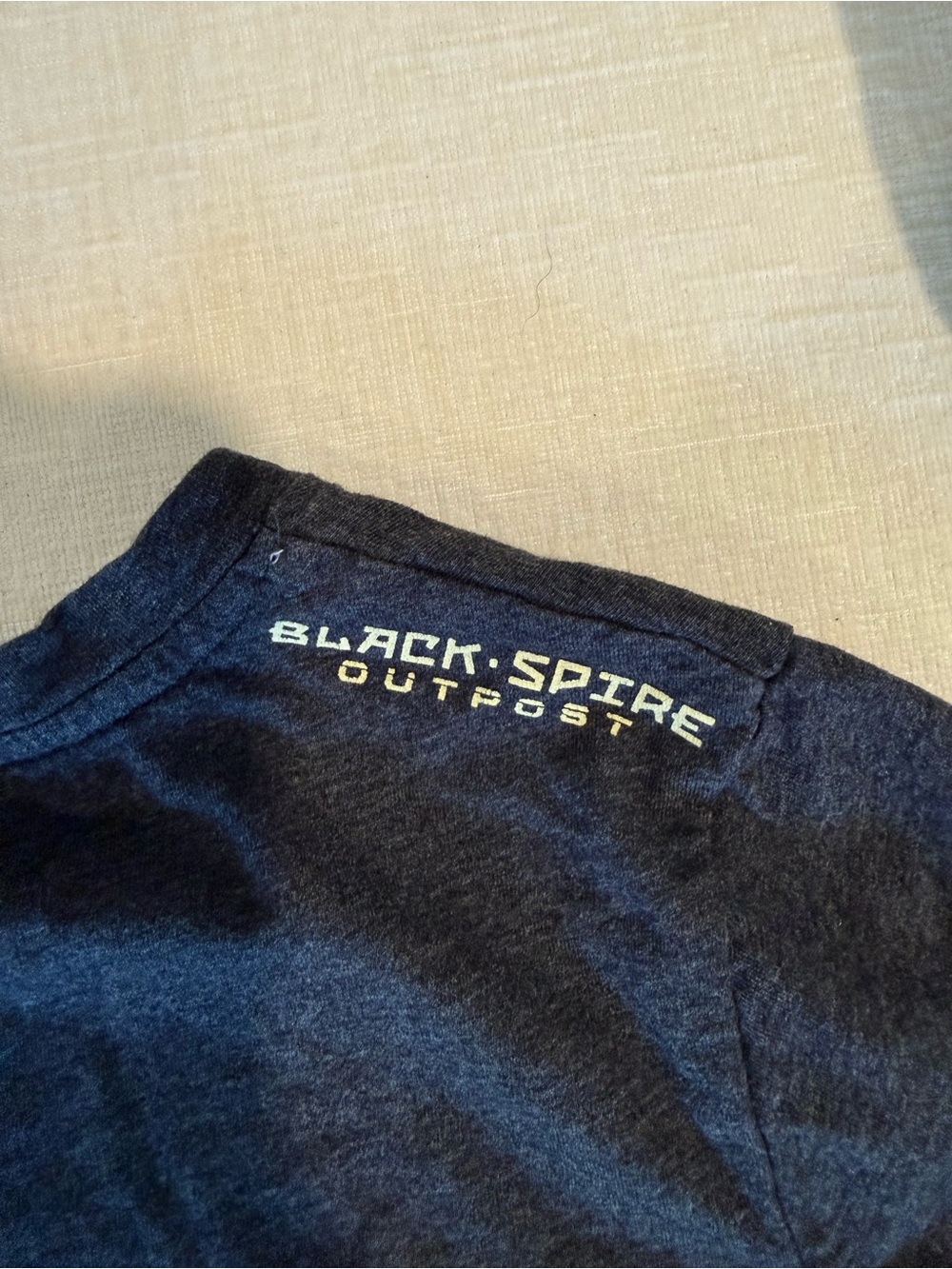 Kids Disney World Star Wars Short Sleeve Shirt Black Spire Outpost Falcon - Picture 6 of 6